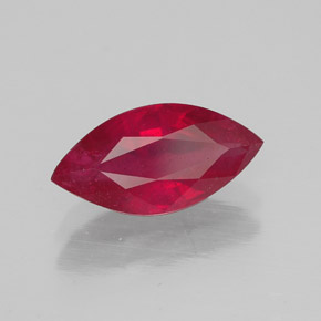 Rubis rouge naturelle marquise, 1,80 ct, SI