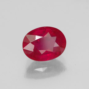 Rubis rouge naturelle coupe ovale, 1,85 ct, SI