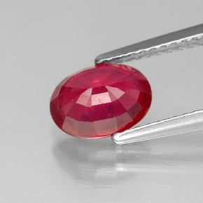 Rubis rouge naturelle coupe ovale, 1,80 ct, SI