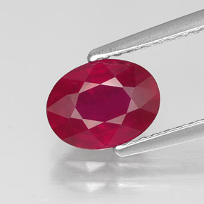 Rubis rouge naturelle coupe ovale, 1,57 ct, SI