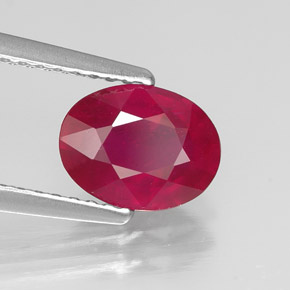 Rubis rouge naturelle coupe ovale, 1,57 ct, SI