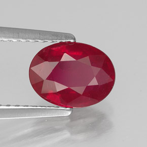 Rubis rouge naturelle coupe ovale, 1,79 ct, SI