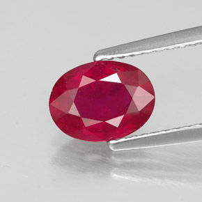 Rubis rouge naturelle coupe ovale, 1,54 ct, SI