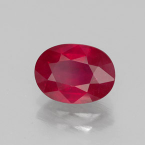 Rubis rouge naturelle coupe ovale, 1,70 ct, SI
