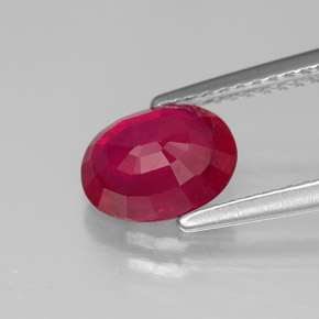 Rubis rouge naturelle coupe ovale, 1,66 ct, SI