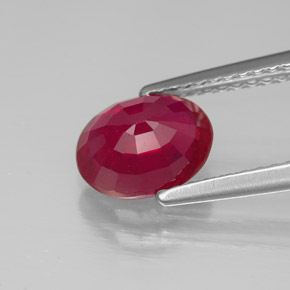 Rubis rouge naturelle coupe ovale, 1,71 ct, SI