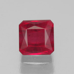 Rubis rouge naturelle taille émeraude, 2,08 ct, SI