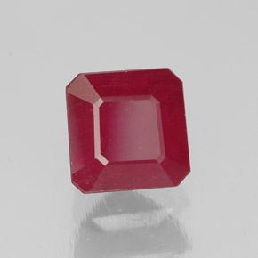 Rubis rouge naturelle taille émeraude, 1,90 ct, SI