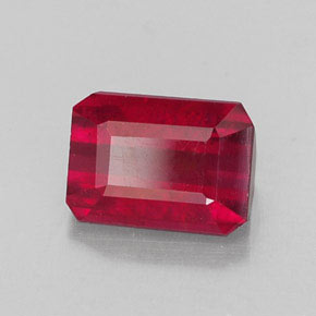 Rubis rouge naturelle taille émeraude, 1,59 ct, SI