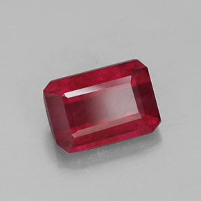 Rubis rouge naturelle taille émeraude, 1,43 ct, SI