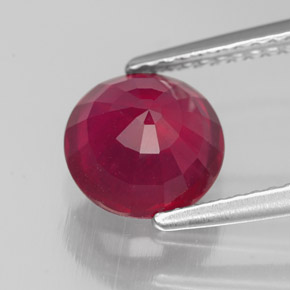 Rubis rouge naturelle coupe roude, 2,59 ct, SI