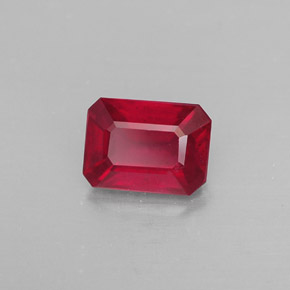 Rubis rouge naturelle taille émeraude, 1,38 ct, SI