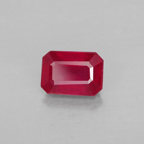 Rubis rouge naturelle taille émeraude, 1,40 ct, SI
