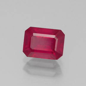 Rubis rouge naturelle taille émeraude, 1,44 ct, SI