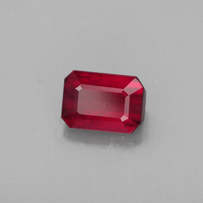 Rubis rouge naturelle taille émeraude, 1,57 ct, SI