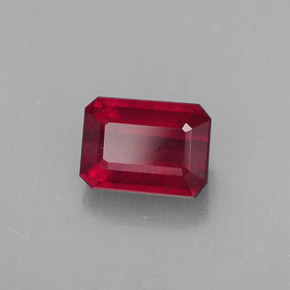 Rubis rouge naturelle taille émeraude, 1,57 ct, SI