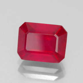 Rubis rouge naturelle taille émeraude, 3,22 ct, SI