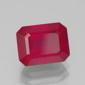 Rubis rouge naturelle taille émeraude, 3,58 ct, SI