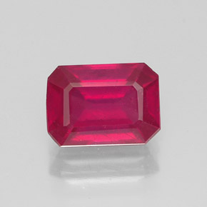 Rubis rouge naturelle taille émeraude, 1,34 ct, SI