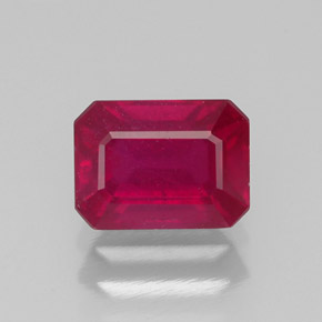 Rubis rouge naturelle taille émeraude, 1,41 ct, VS-SI