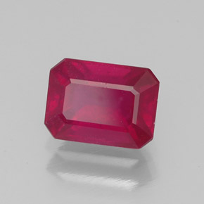 Rubis rouge naturelle taille émeraude, 1,41 ct, VS-SI