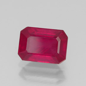 Rubis rouge naturelle taille émeraude, 1,39 ct, VS-SI