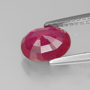 Rubis rouge naturelle coupe ovale, 1,53 ct, SI