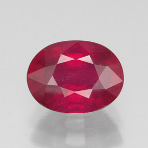 Rubis rouge naturelle coupe ovale, 2,11 ct, SI