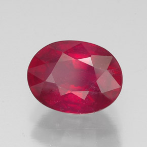 Rubis rouge naturelle coupe ovale, 2,11 ct, SI