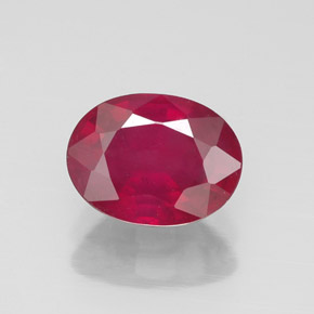 Rubis rouge naturelle coupe ovale, 1,75 ct, SI