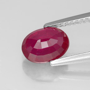 Rubis rouge naturelle coupe ovale, 1,75 ct, VS-SI