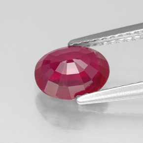 Rubis rouge naturelle coupe ovale, 1,62 ct, VS-SI