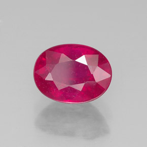 Rubis rouge naturelle coupe ovale, 1,95 ct, VS-SI