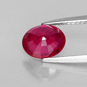Rubis rouge naturelle coupe ovale, 1,81 ct, VS-SI