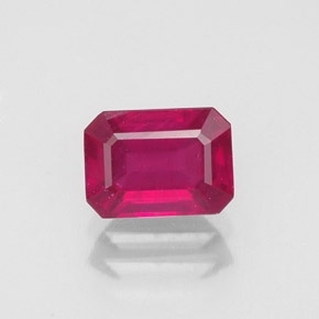 Rubis rouge naturelle taille émeraude, 1,50 ct, VS-SI