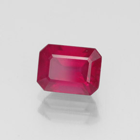 Rubis rouge naturelle taille émeraude, 1,52 ct, VS-SI