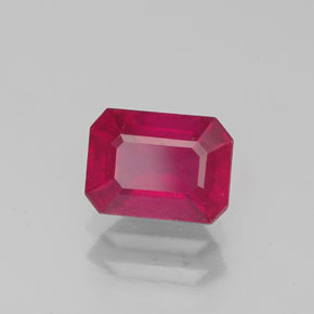 Rubis rouge naturelle taille émeraude, 1,50 ct, VS-SI