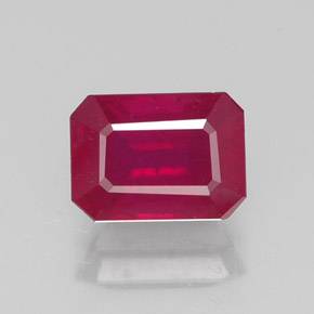 Rubis rouge naturelle taille émeraude, 1,46 ct, VS-SI