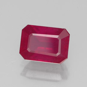 Rubis rouge naturelle taille émeraude, 1,46 ct, VS-SI