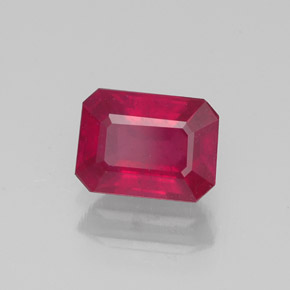 Rubis rouge naturelle taille émeraude, 1,29 ct, VS-SI