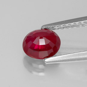 Rubis rouge naturelle coupe ovale, 1,07 ct, SI