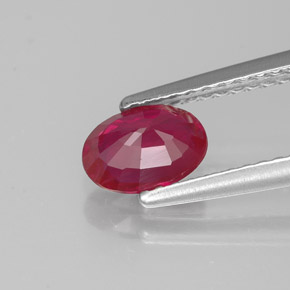 Rubis rouge naturelle coupe ovale, 0,89 ct, VS-SI