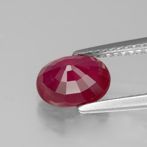 Rubis rouge naturelle coupe ovale, 1,85 ct, VS-SI