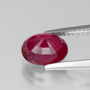 Rubis rouge naturelle coupe ovale, 2,01 ct, VS-SI