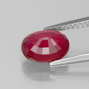 Rubis rouge naturelle coupe ovale, 1,90 ct, VS-SI
