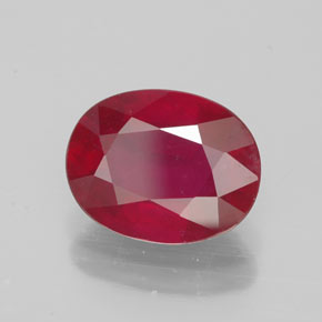 Rubis rouge naturelle coupe ovale, 2,46 ct, VS-SI