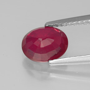 Rubis rouge naturelle coupe ovale, 1,78 ct, VS-SI