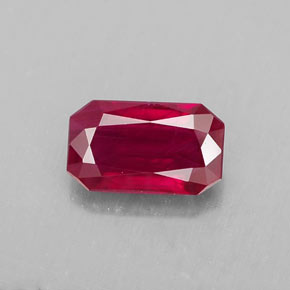 Rubis rouge naturelle taille émeraude, 1,08 ct, VS-SI