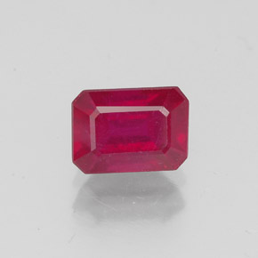 Rubis rouge naturelle taille émeraude, 1,50 ct, VS-SI