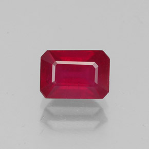 Rubis rouge naturelle taille émeraude, 1,52 ct, VS-SI